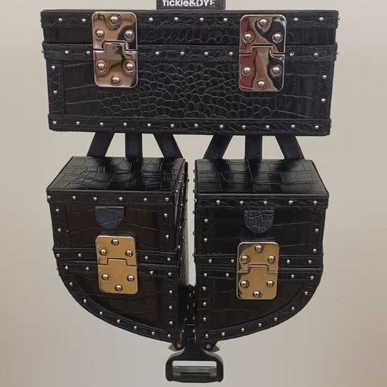 Saddle Trunk